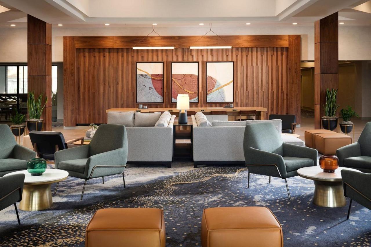 Sheraton Grand Rapids Airport Hotel Cascade Kültér fotó